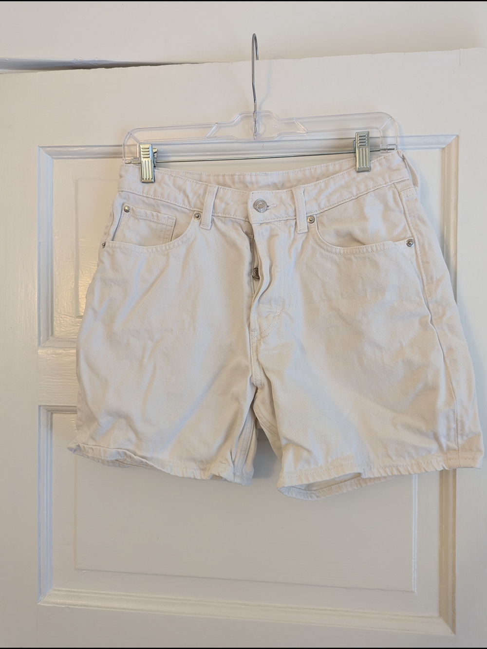 H&M Cream Women’s Bermuda Shorts